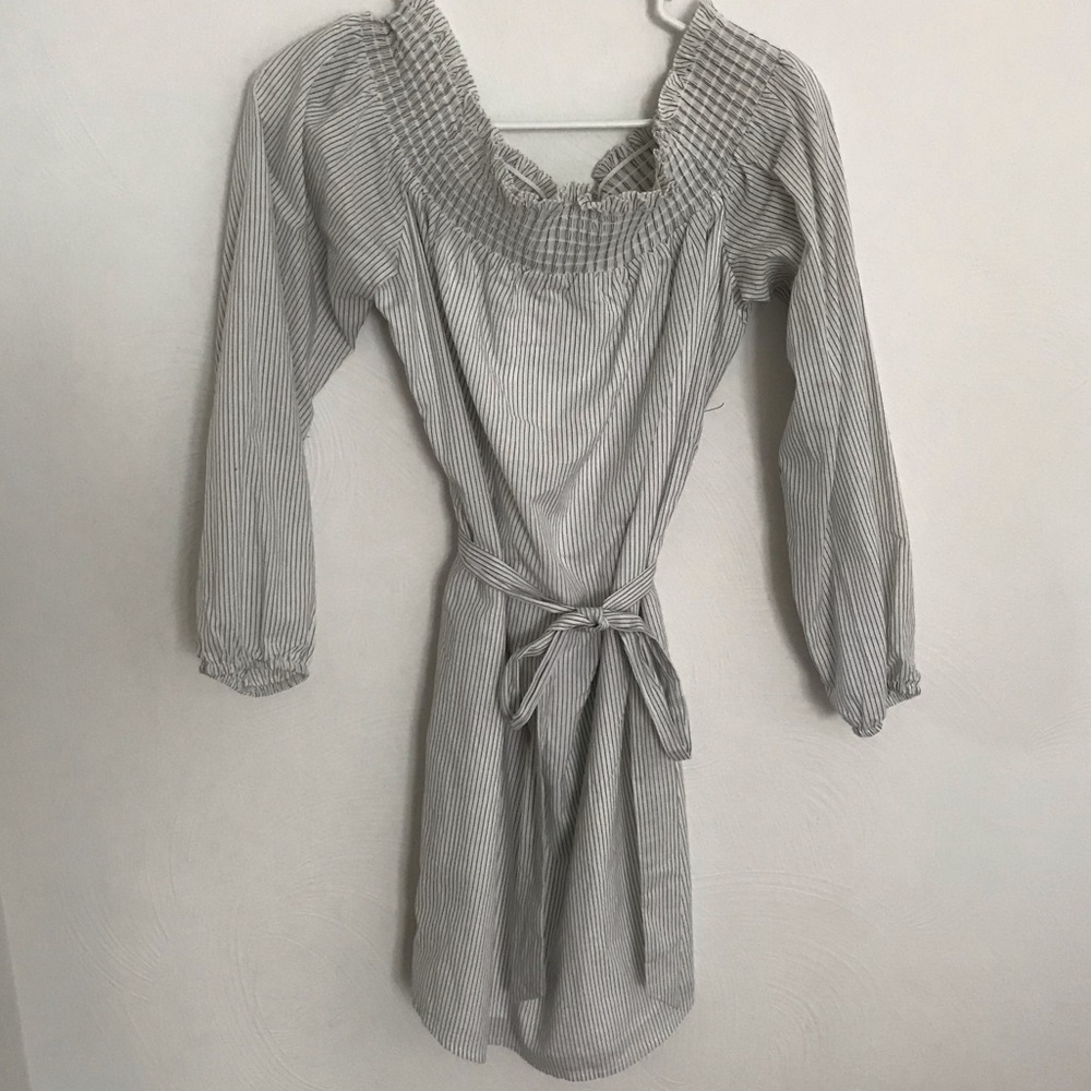 Express Off-Shoulder Dress